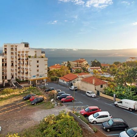 Dfm Happy Days D - Funchal Lägenhet Exteriör bild
